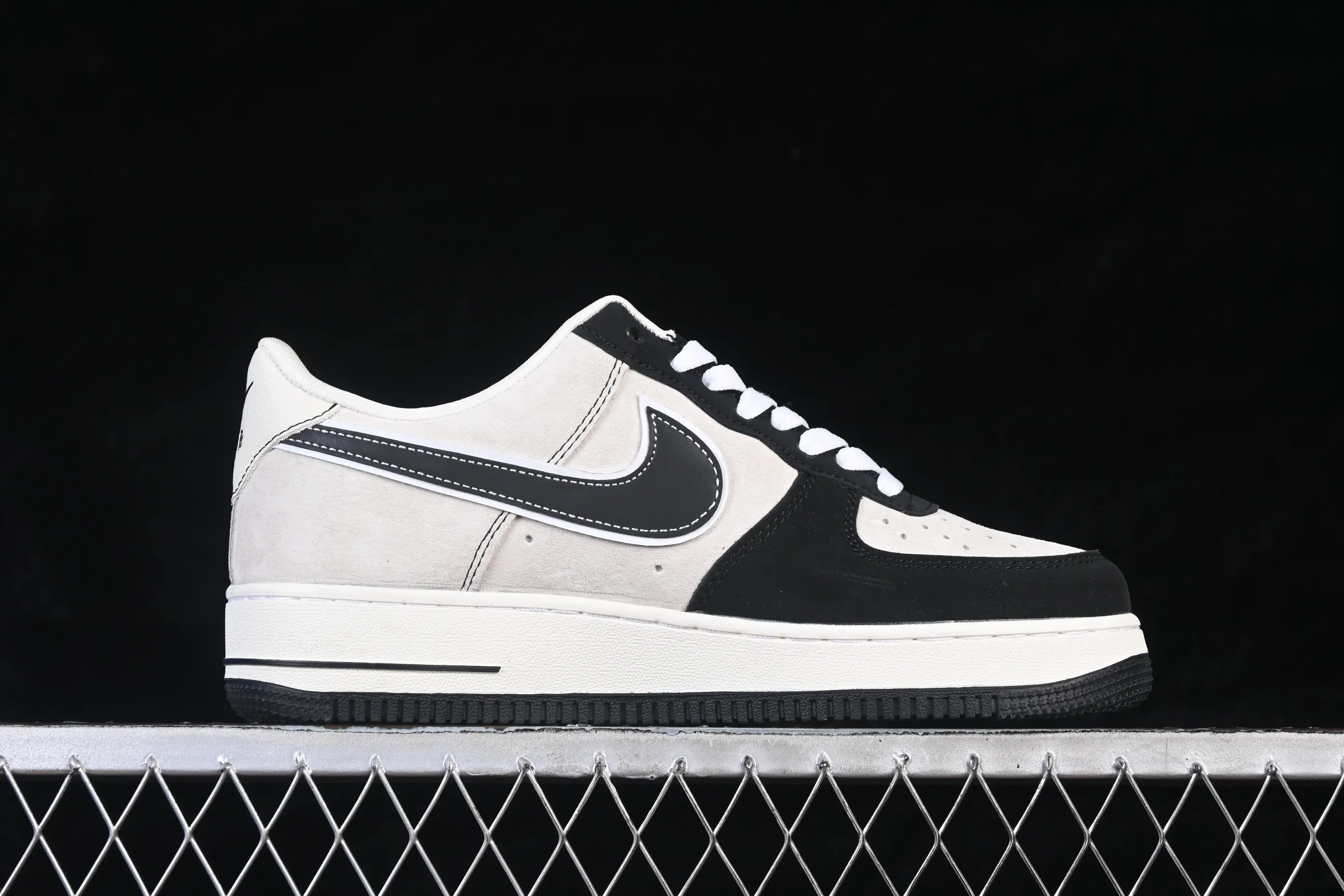 All categories Nk Air Force 1 Air Force series Nk Air Force 1 Low Air Force low-top Nike Air Force 1'07 Low joint model Air Force 1 low-top casual sneakers SY1388-024